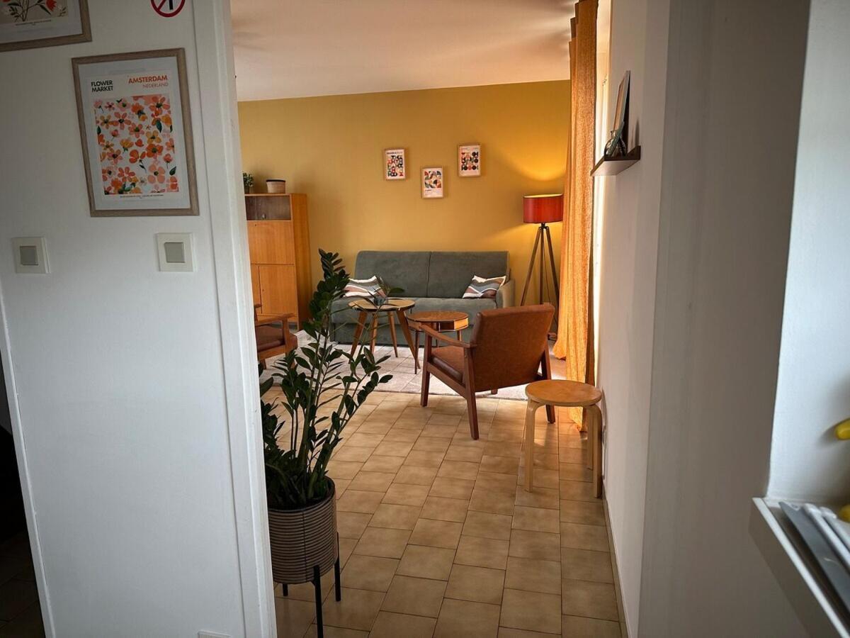 Maison Seventies Climatisee, Parking Prive