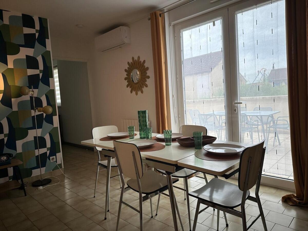 Hébergement de vacances Maison Seventies Climatisee, Parking Prive