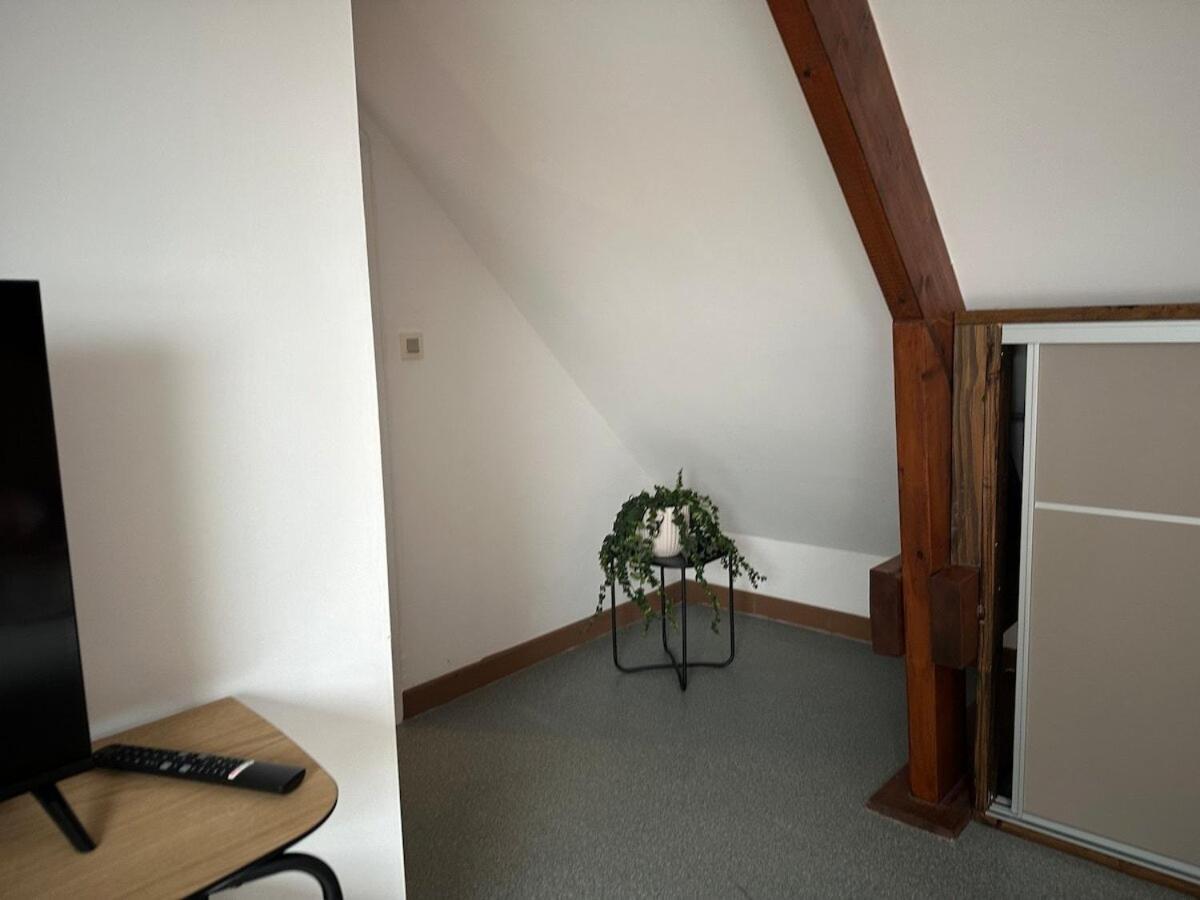 Maison Seventies Climatisee, Parking Prive * Chablis