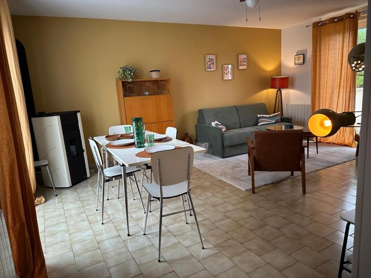 Holiday home Maison Seventies Climatisee, Parking Prive