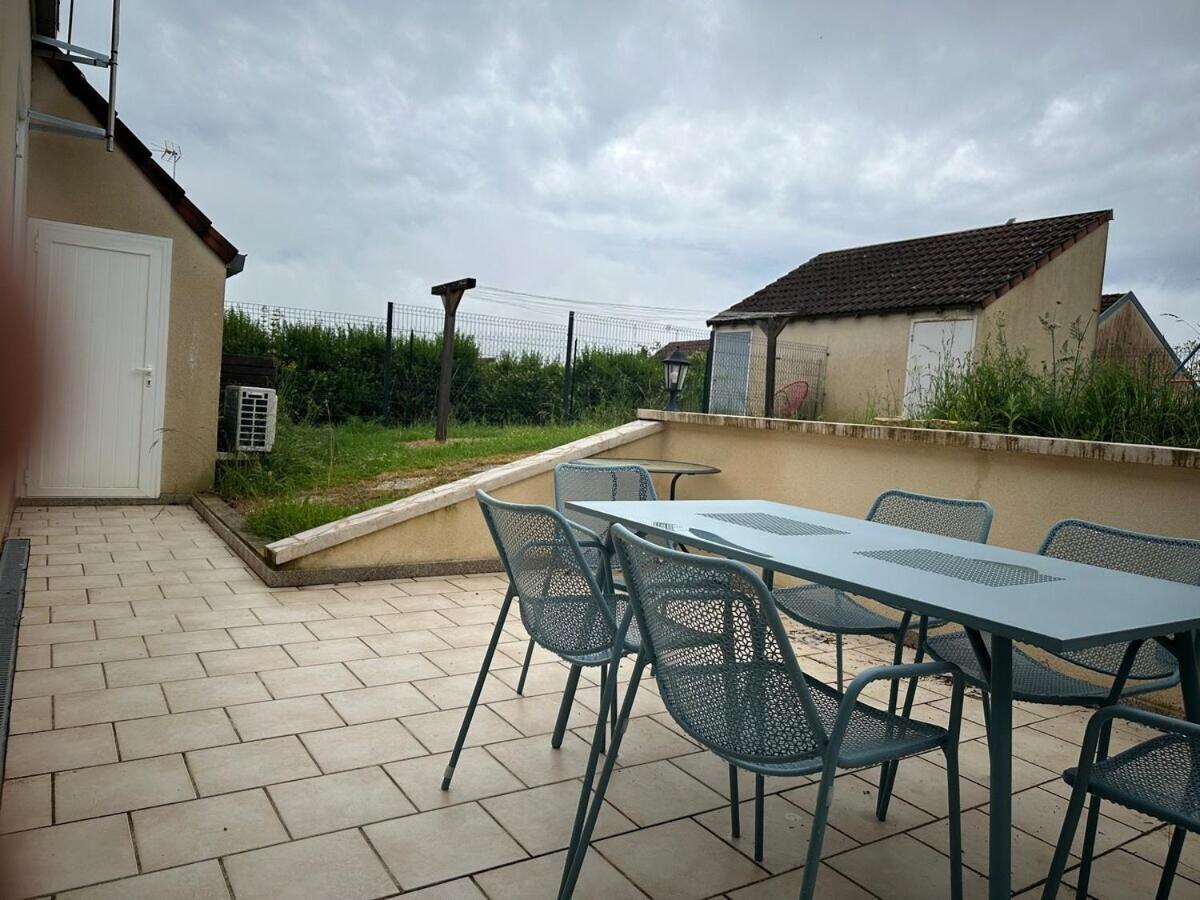 Maison Seventies Climatisee, Parking Prive * Chablis