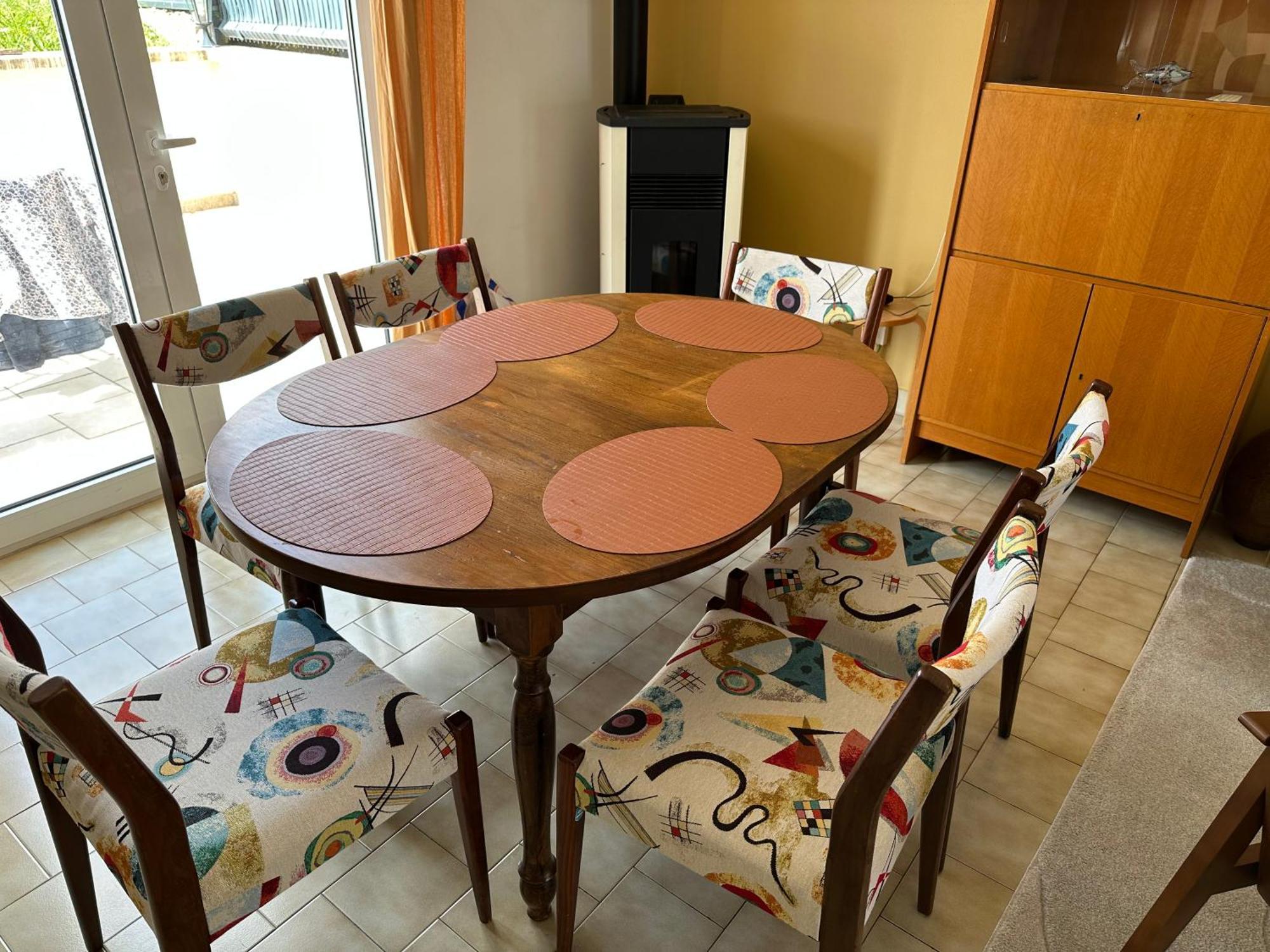 Holiday home Maison Seventies Climatisee, Parking Prive